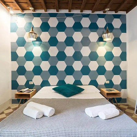 F6 - Santa Croce One Bedroom Flat For 2 Or 3 Guests דירה פירנצה